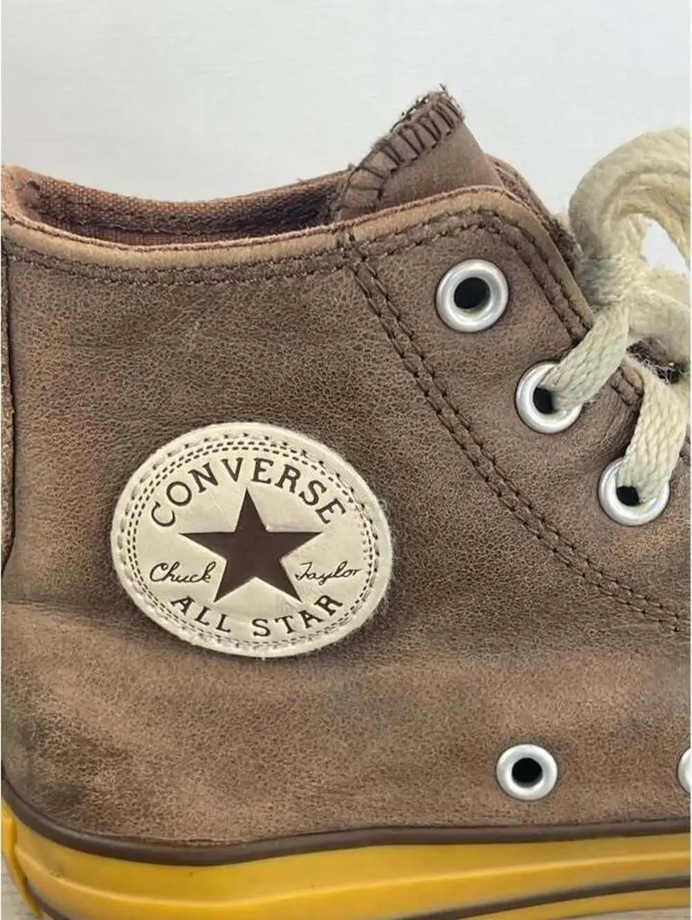 Converse these vintage